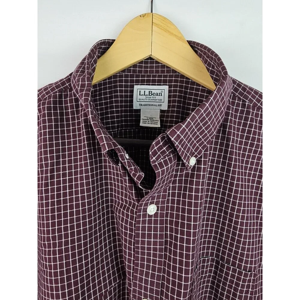 L.L. Bean Men's Shirt Size Large Reg Burgundy Plaid Short Sleeve Button Down Top